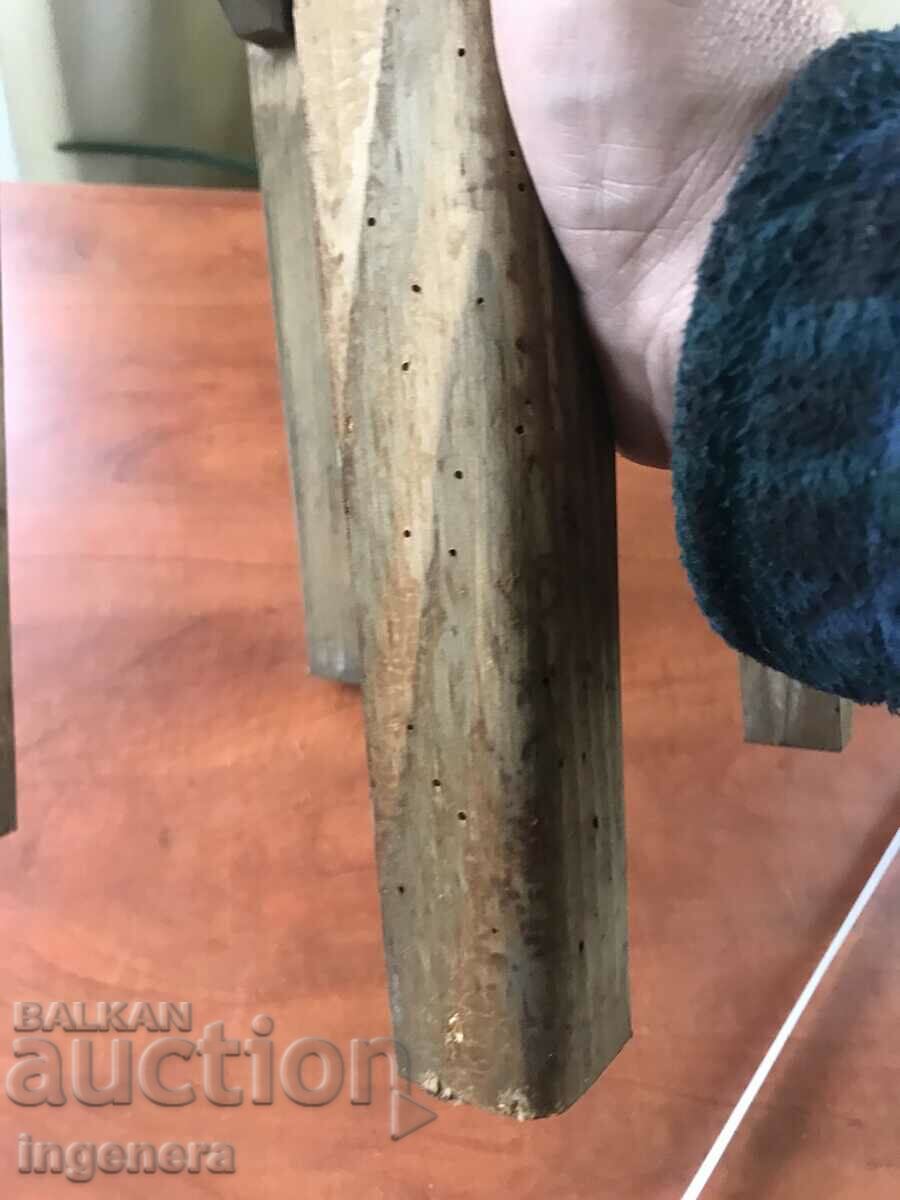 Delivery of CHAIR CHAIR SOLID WOOD ANTIQUE