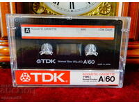 Casetă audio TDK A60 cu Yngwie Malmsteen.