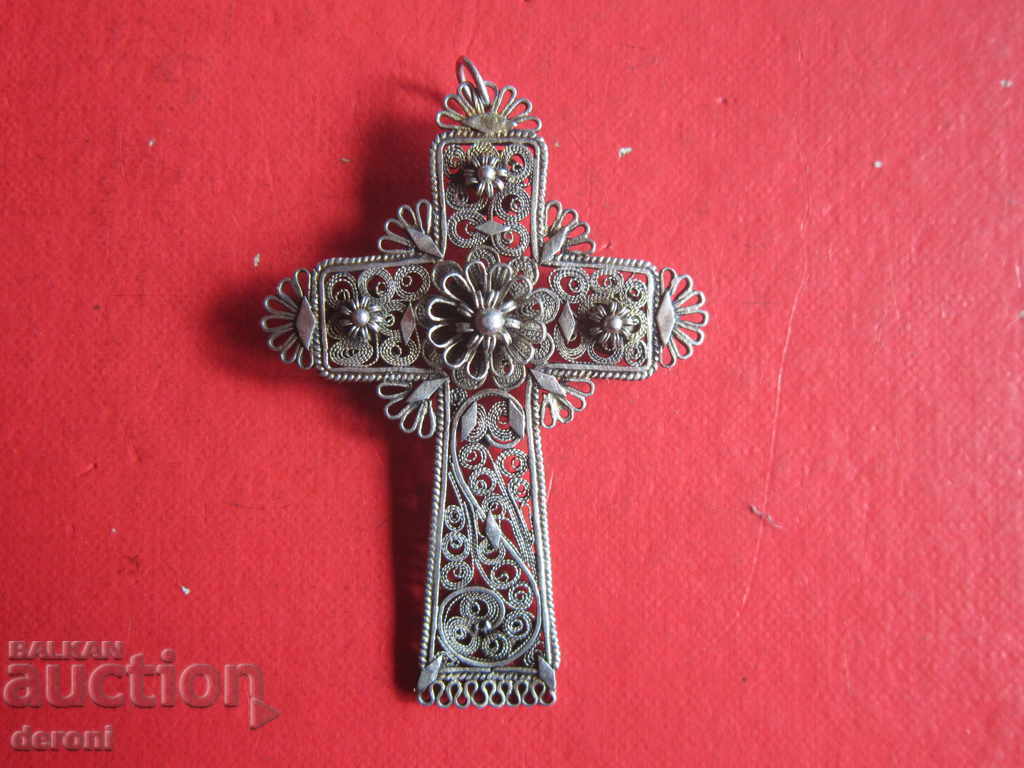 Delivery of Unique Vzhorhoden silver cross filigree with stones Delivery of Unique Vzhorhoden silver cross filigree with stones