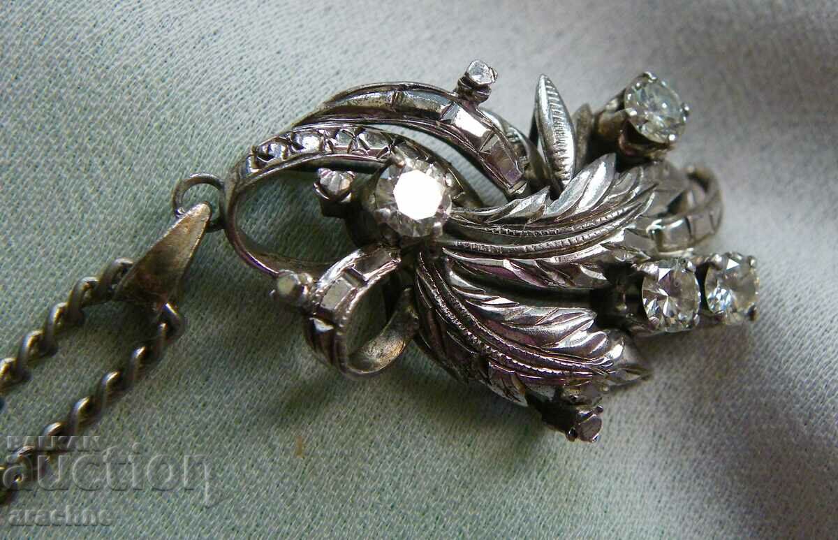 Доставка на Красиво голямо сребърно колие Доставка на Красиво голямо сребърно колие