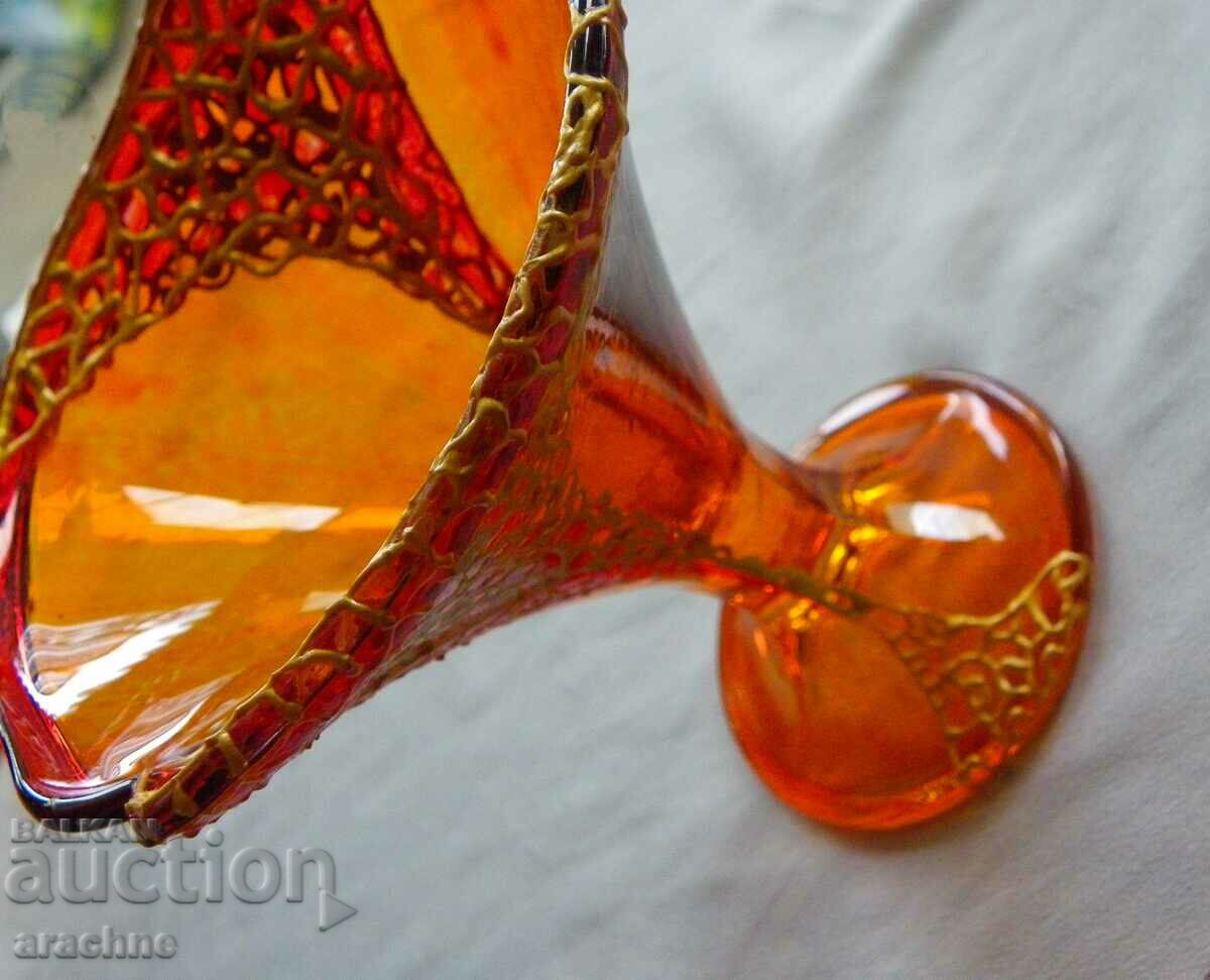 Un vas frumos de sticlă - 5 Un vas frumos de sticlă - 5