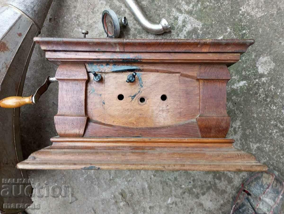 Old gramophone with funnel - 7 Old gramophone with funnel - 7