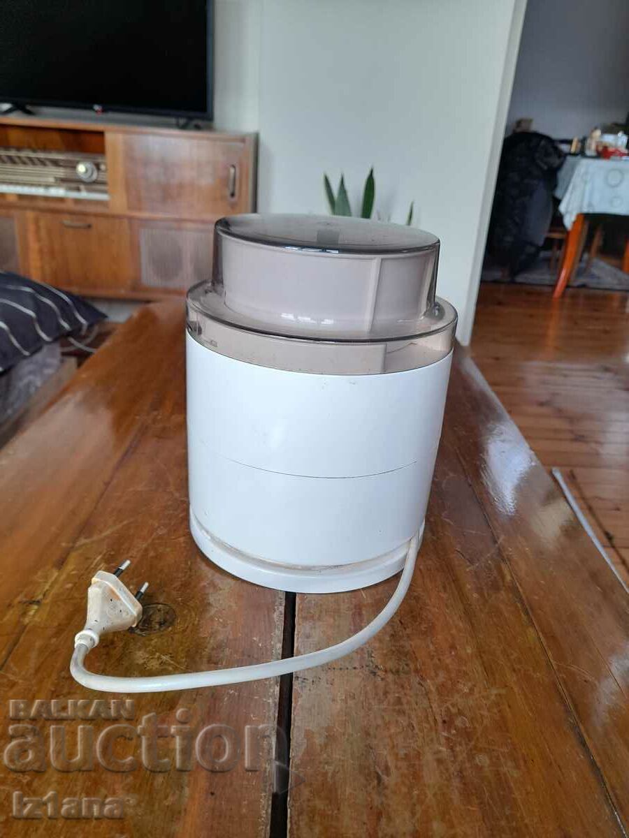 Delivery of An old food processor AKA Multiboy Delivery of An old food processor AKA Multiboy