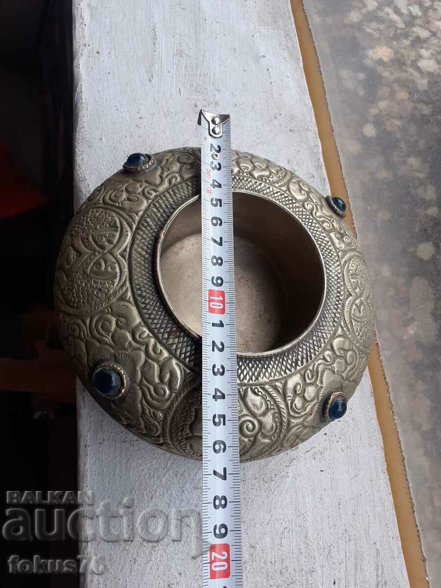 Tas, bowl, pot, jug - 6 Tas, bowl, pot, jug - 6