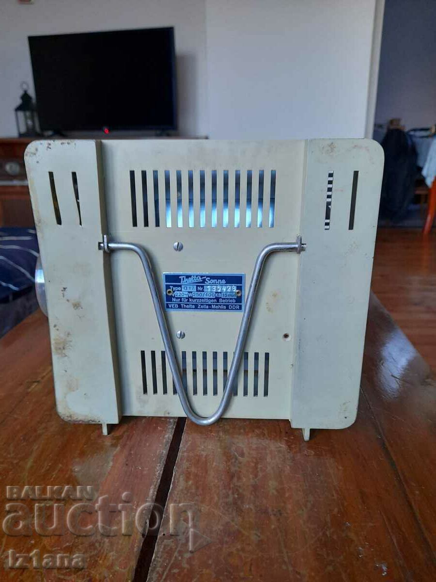 Delivery of Old Thelta Sonne medical lamp Delivery of Old Thelta Sonne medical lamp