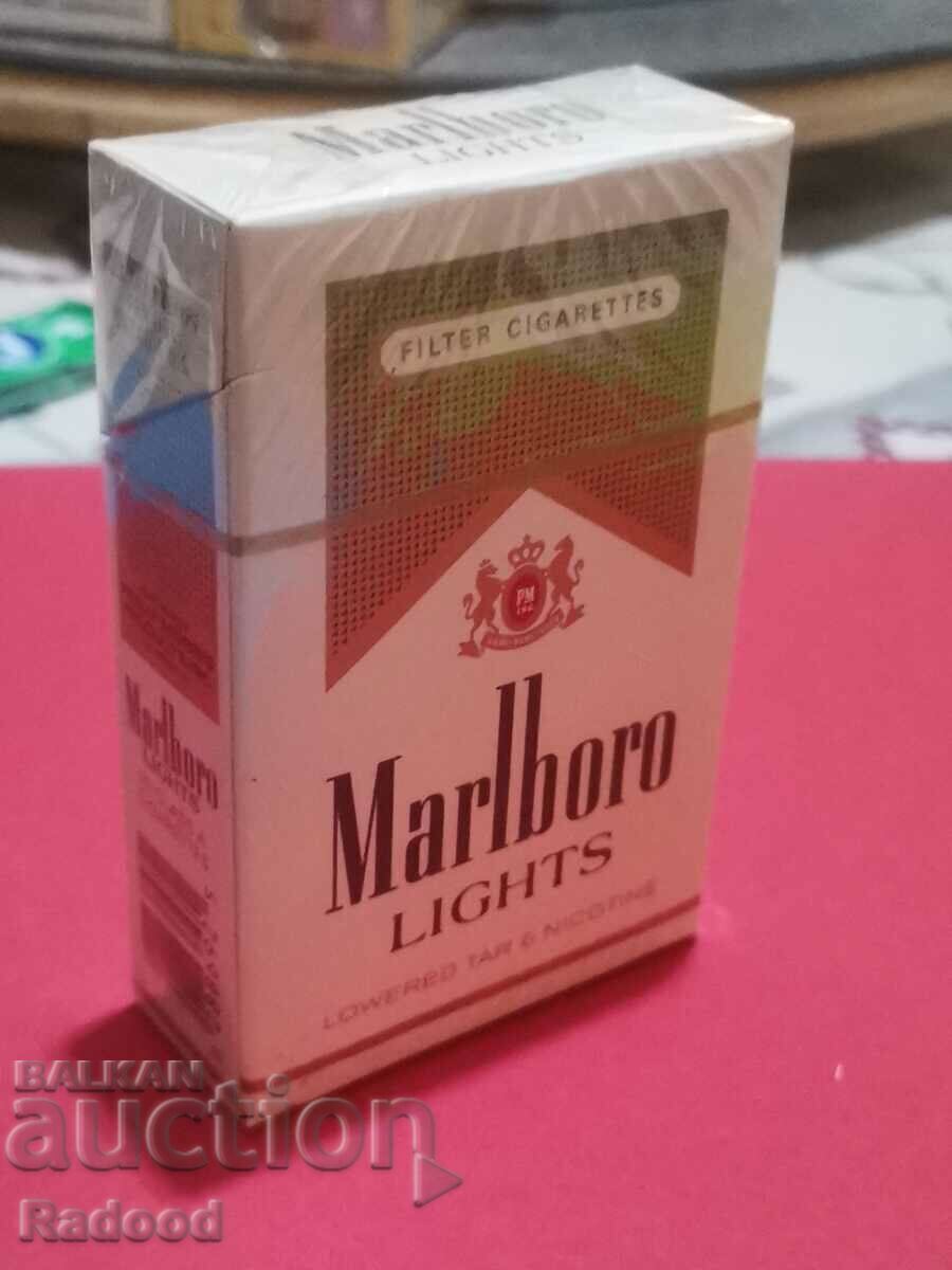 Livrarea Cutie Marlboro 80mm PHILIP MORRIS