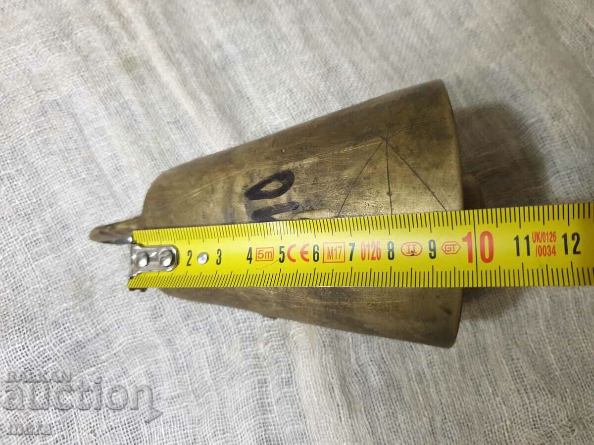 Delivery of Authentic bronze bowl - 10 cm from rim to rim Delivery of Authentic bronze bowl - 10 cm from rim to rim