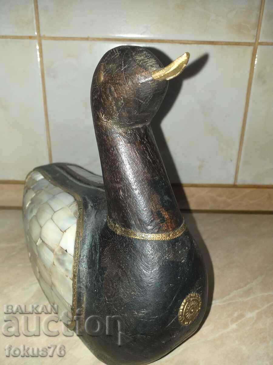 Large wood duck duck with broze and mother-of-pearl with price 89.00 BGN | € 45.50 Large wood duck duck with broze and mother-of-pearl with price 89.00 BGN | € 45.50