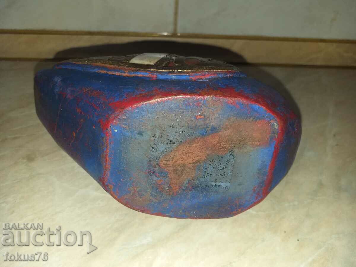 Παράδοση Μια υπέροχη μπλε ξύλινη πάπια με ορείχαλκο και κόκκαλο Παράδοση Μια υπέροχη μπλε ξύλινη πάπια με ορείχαλκο και κόκκαλο