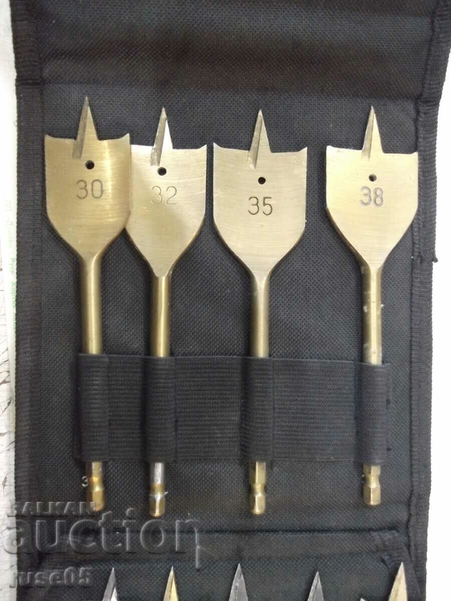 Delivery of Drills "ITS - 6-38mm, 16 pcs." set of flats for wood Delivery of Drills "ITS - 6-38mm, 16 pcs." set of flats for wood