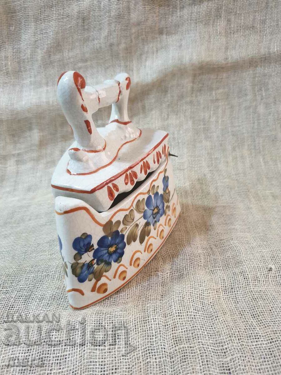 Small porcelain iron with price 35.00 BGN | € 17.90 Small porcelain iron with price 35.00 BGN | € 17.90