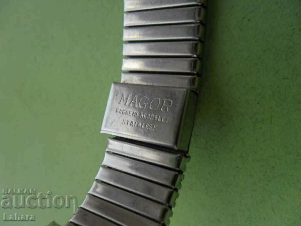 Delivery of Magnetic bracelet Delivery of Magnetic bracelet