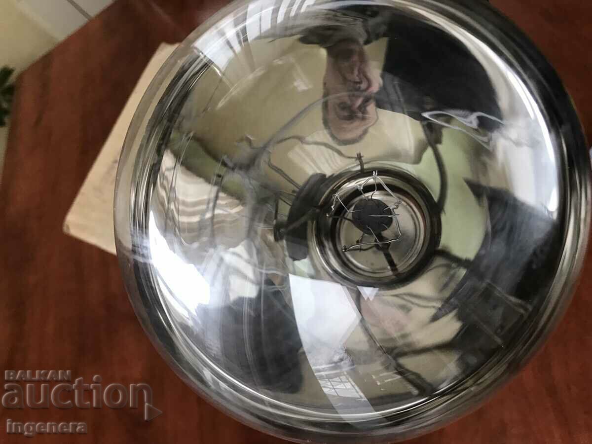 Auction QUARTZ LAMP BULB FROM SOCA WITH E27 SOCKET Auction QUARTZ LAMP BULB FROM SOCA WITH E27 SOCKET