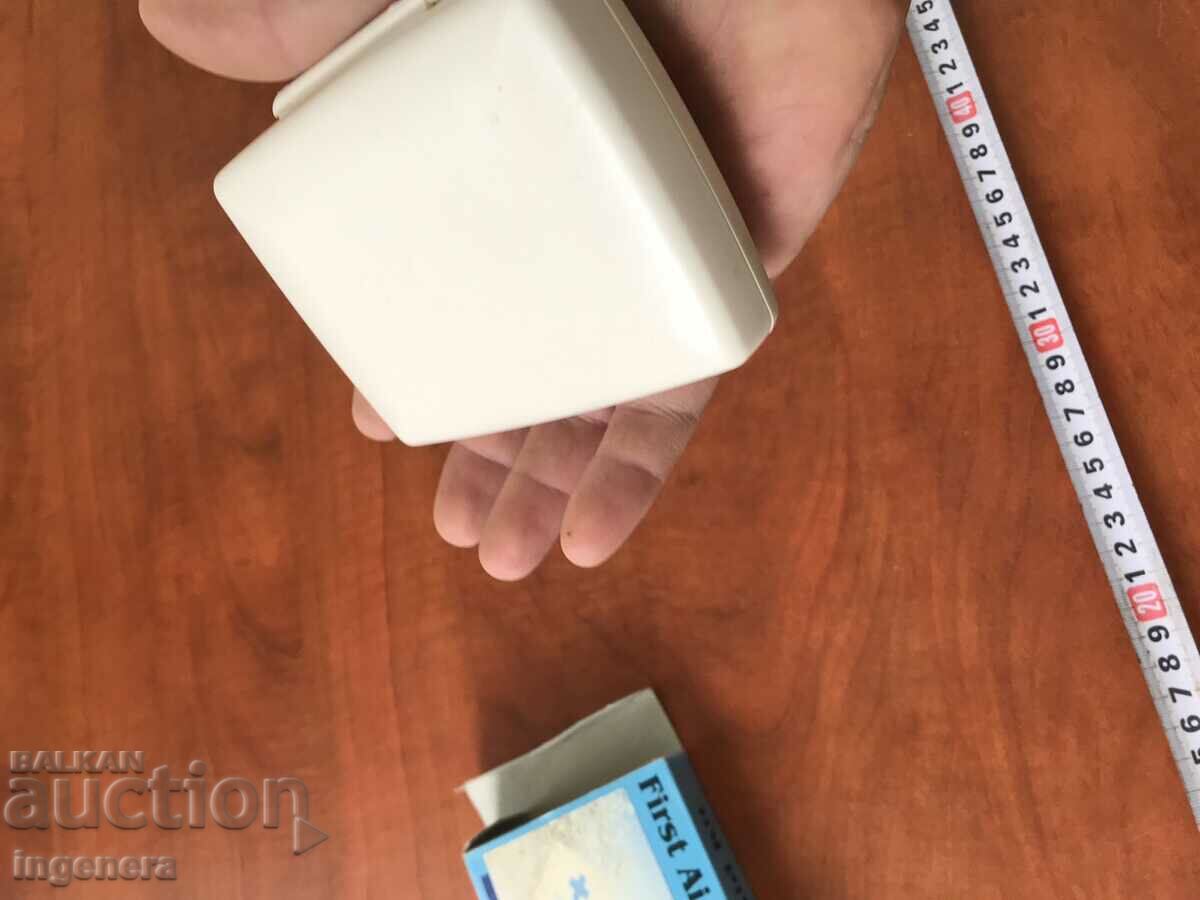 Auction FIRST AID KIT BOX NEW Auction FIRST AID KIT BOX NEW