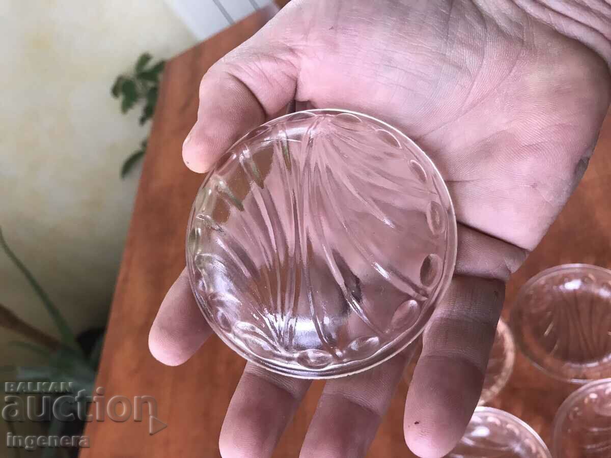 Delivery of DISH PLATE FOR SWEET GLASS EMBOSSED THICK COLORED FROM SOTSA-6