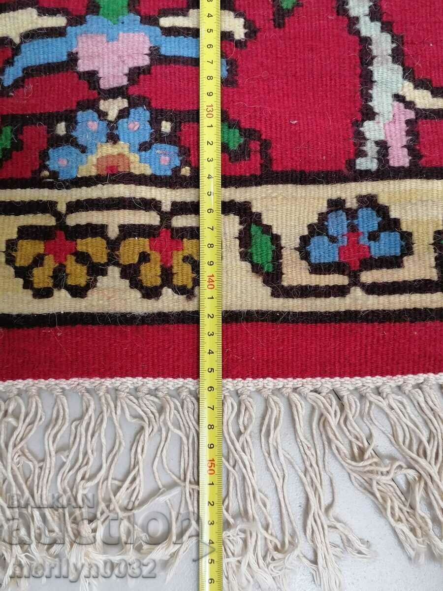 Delivery of Old handwoven boiler path 155/70cm patterned carpet Delivery of Old handwoven boiler path 155/70cm patterned carpet