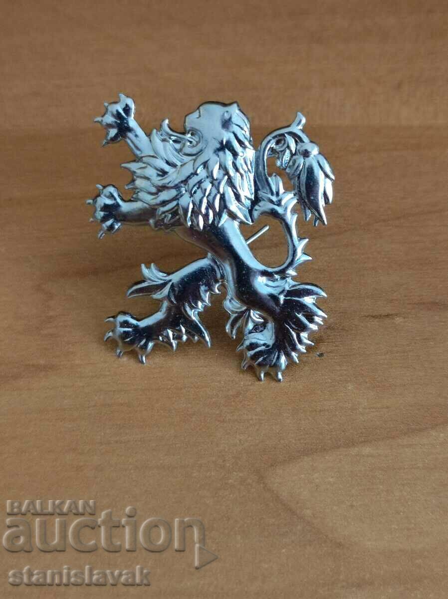 Auction Lion cockades gold and silver Auction Lion cockades gold and silver