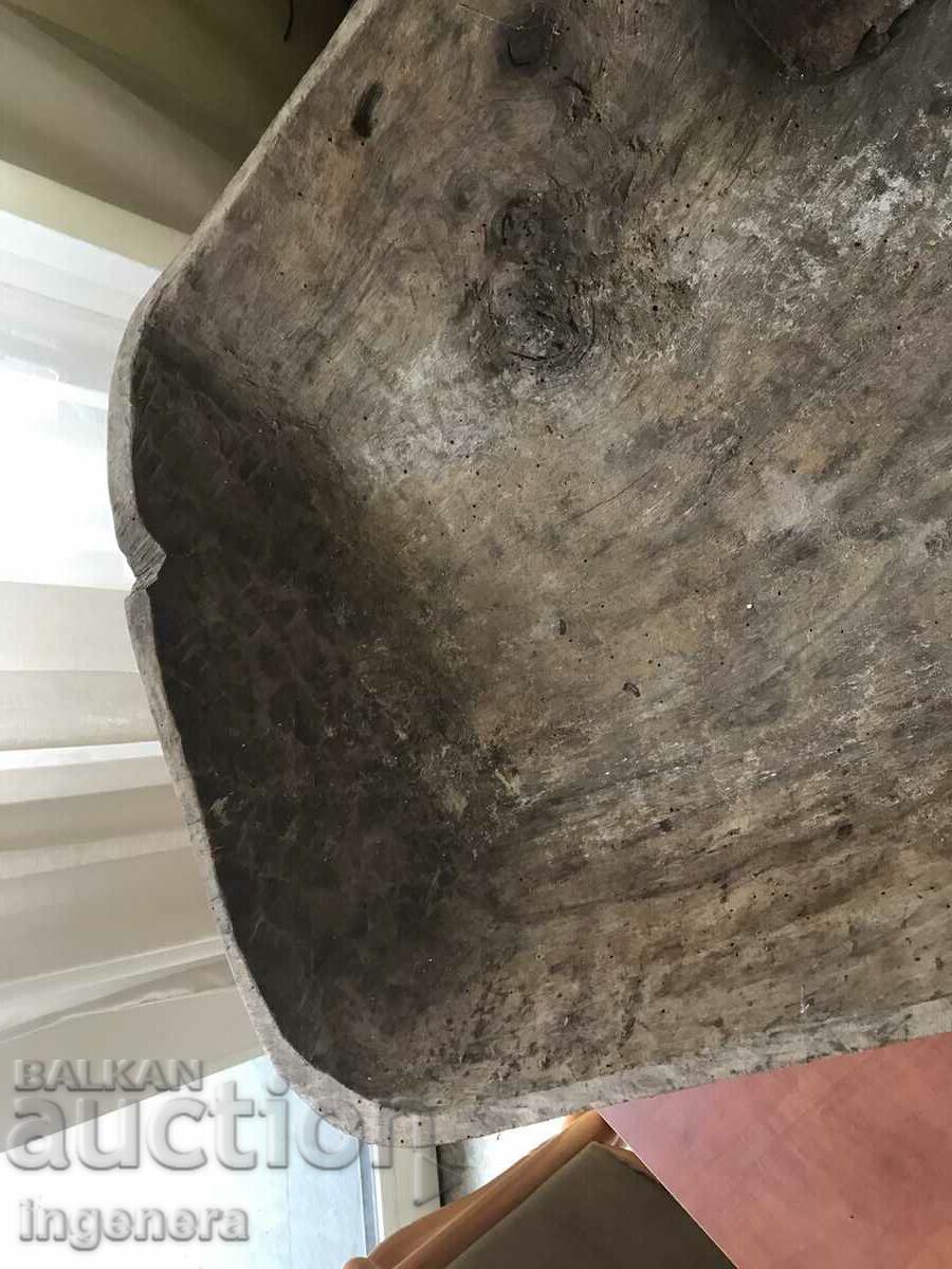 OLD WOODEN Trough HANDCRAFT NIGHT DISH PROP - 7 OLD WOODEN Trough HANDCRAFT NIGHT DISH PROP - 7