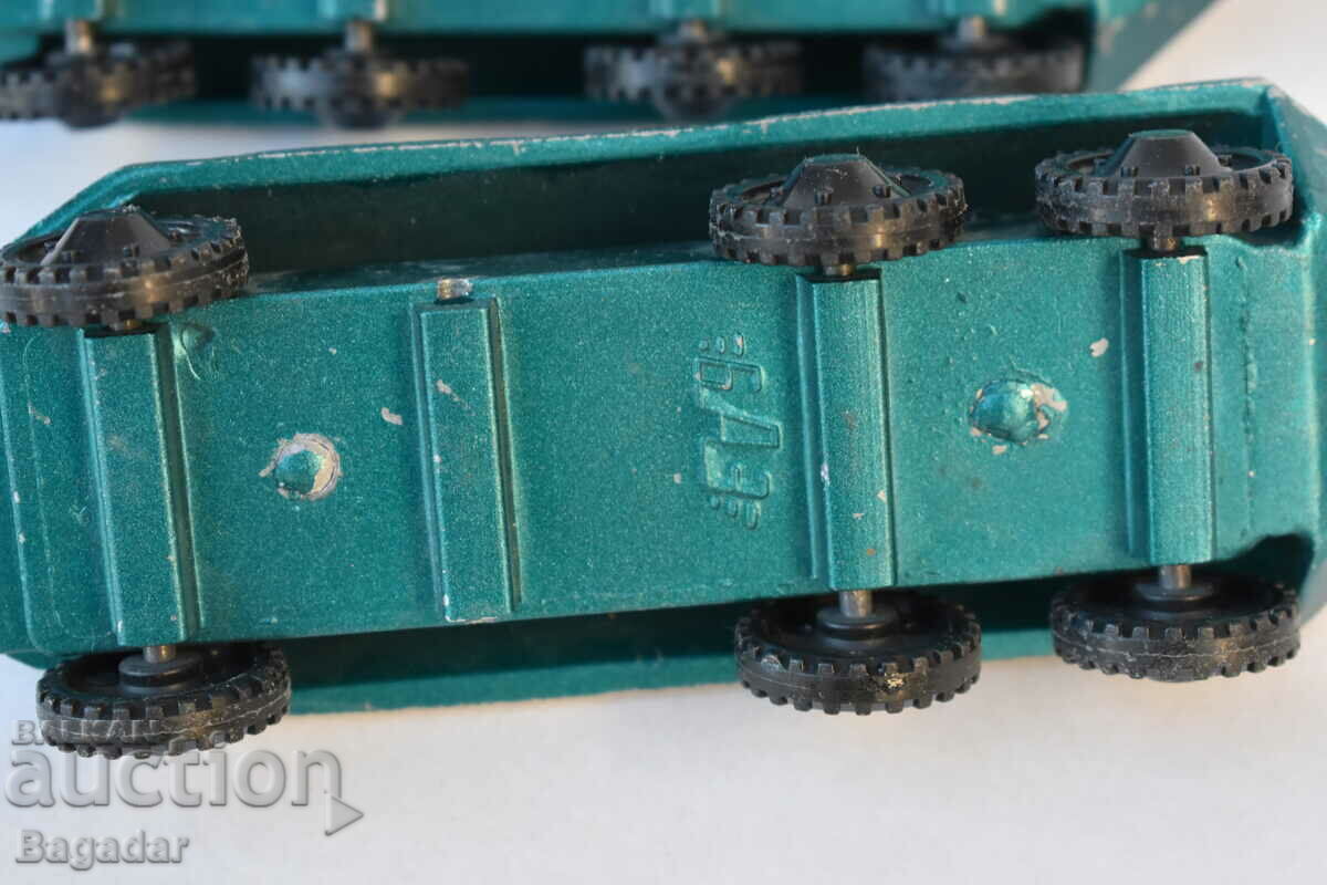 Delivery of Metal Russian toys APC Delivery of Metal Russian toys APC