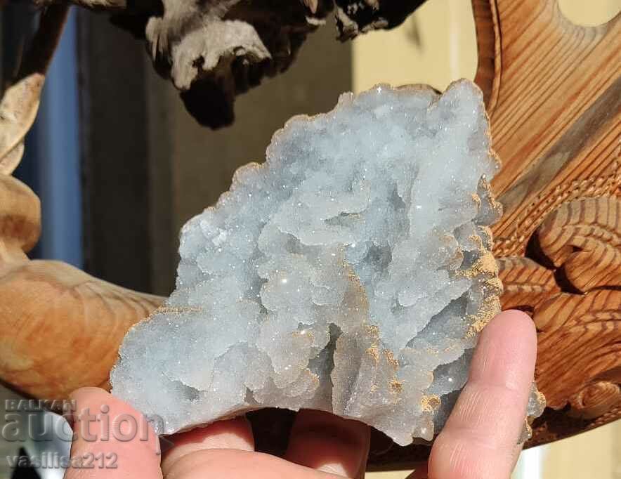 Microcrystalline quartz