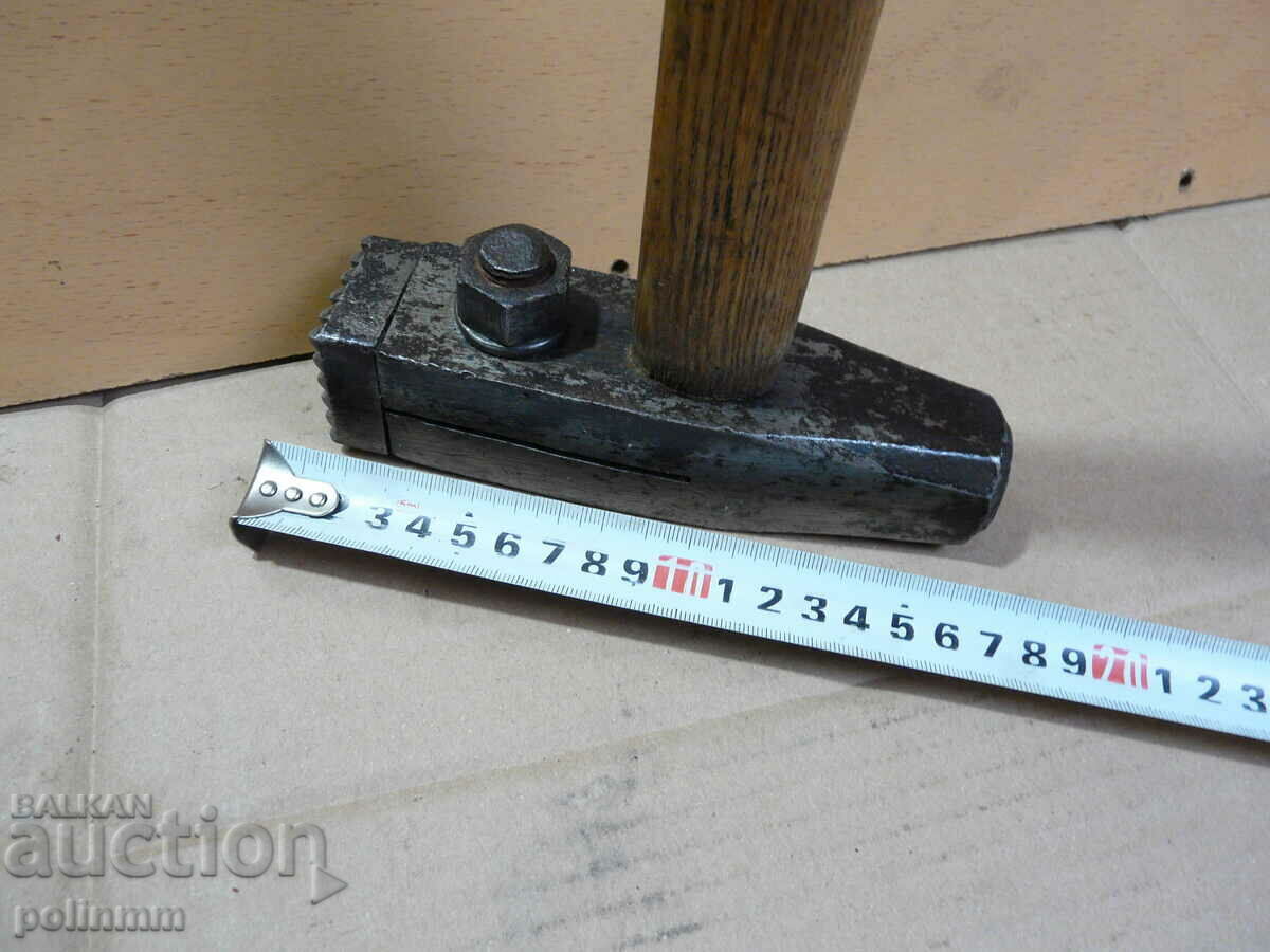 Old German mason's hammer - 236 with price 70.00 BGN | € 35.79 Old German mason's hammer - 236 with price 70.00 BGN | € 35.79