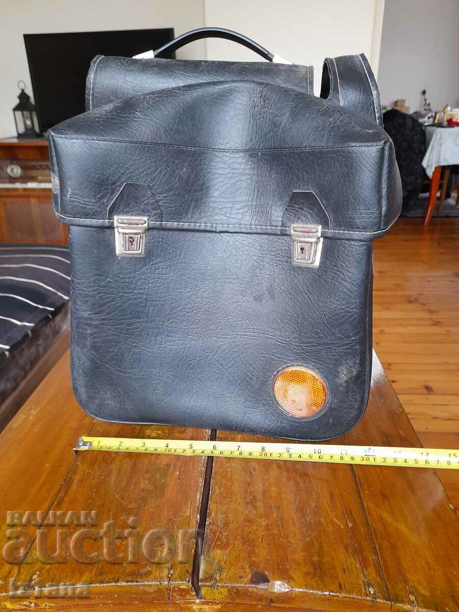 Delivery of Old saddlebags for a motorcycle, bicycle