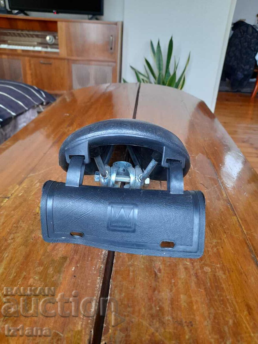 Auction  Bicycle seat, bicycle