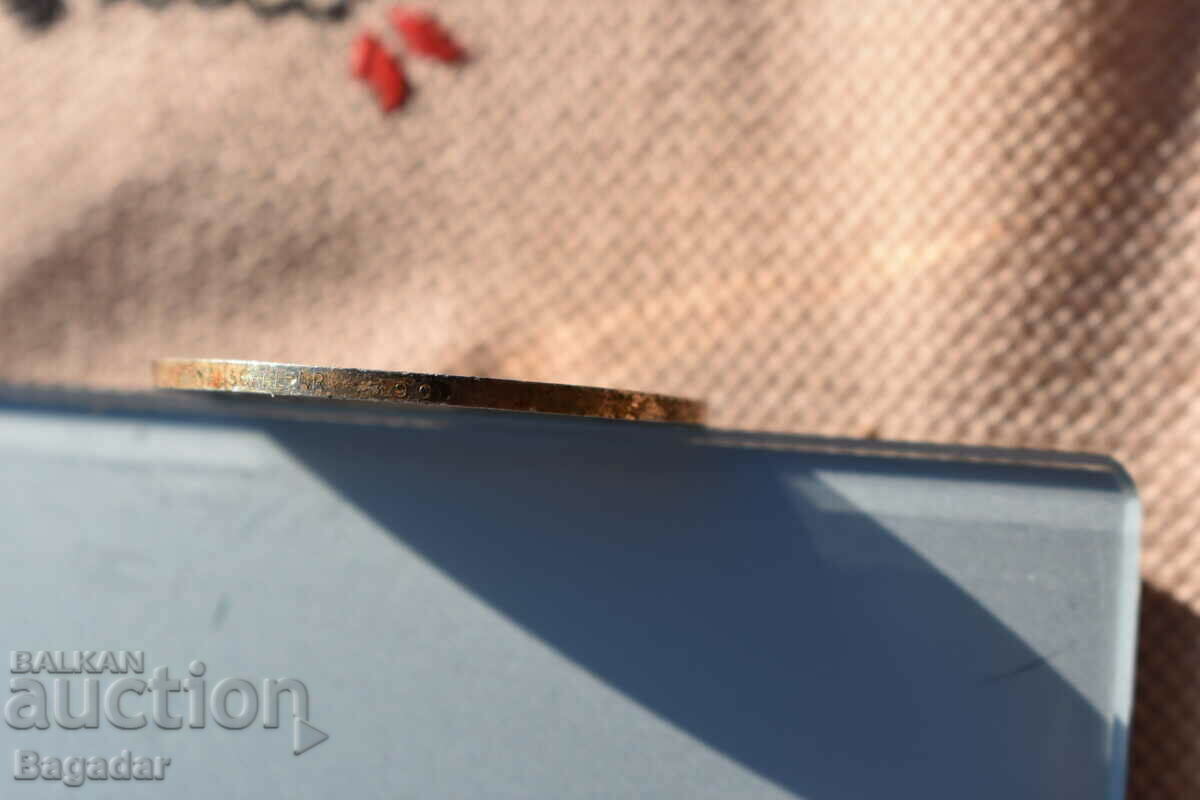 Delivery of Silver plaque coin Delivery of Silver plaque coin