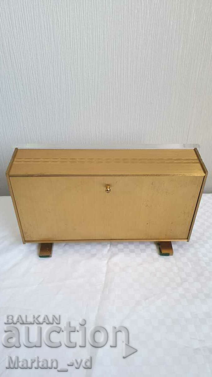 Auction  Old Kienzle automatic desk clock