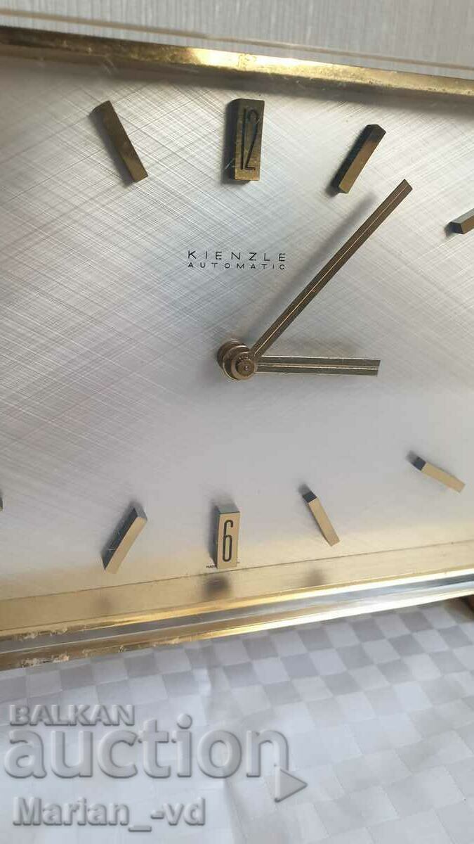 Delivery of Old Kienzle automatic desk clock
