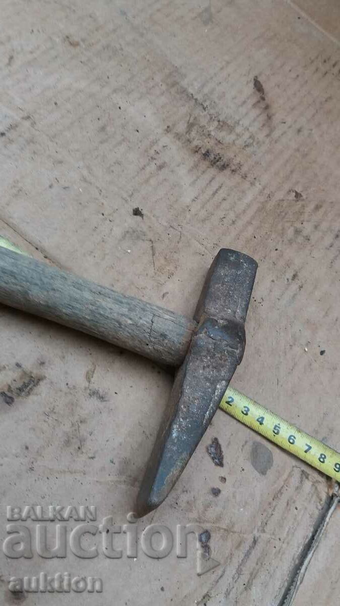 OLD CRAFTSMAN'S HAMMER - 7 OLD CRAFTSMAN'S HAMMER - 7