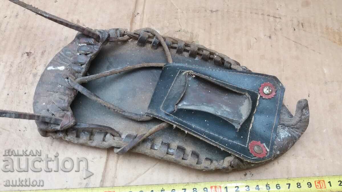 COOKERY AMULET - DEER WITH MIRROR with price 49.99 BGN | € 25.56