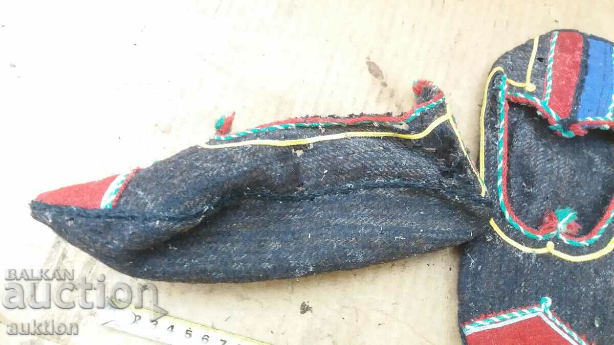 Delivery of OLD RHODESIAN SHOES Delivery of OLD RHODESIAN SHOES