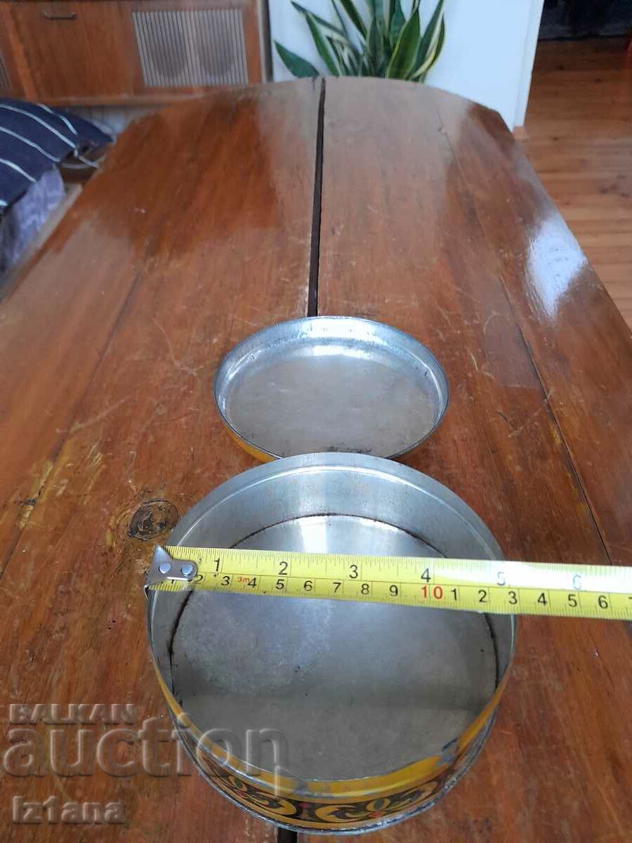 An old box of TAHAN HALVA - 5 An old box of TAHAN HALVA - 5