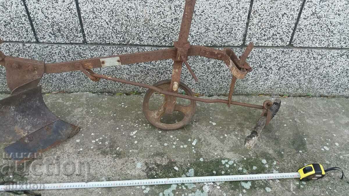 Auction OLD WROUGHT PLOW, PLOW, PLOW Auction OLD WROUGHT PLOW, PLOW, PLOW
