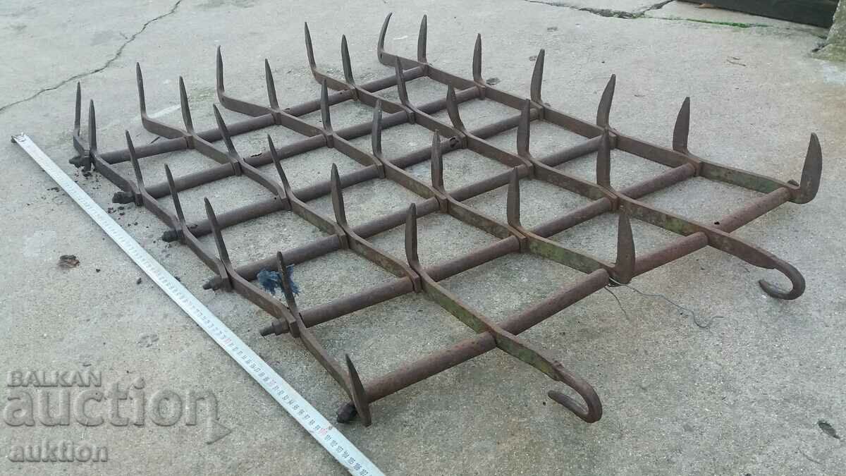 FORGED RENAISSANCE FOLDING GRIP - 6