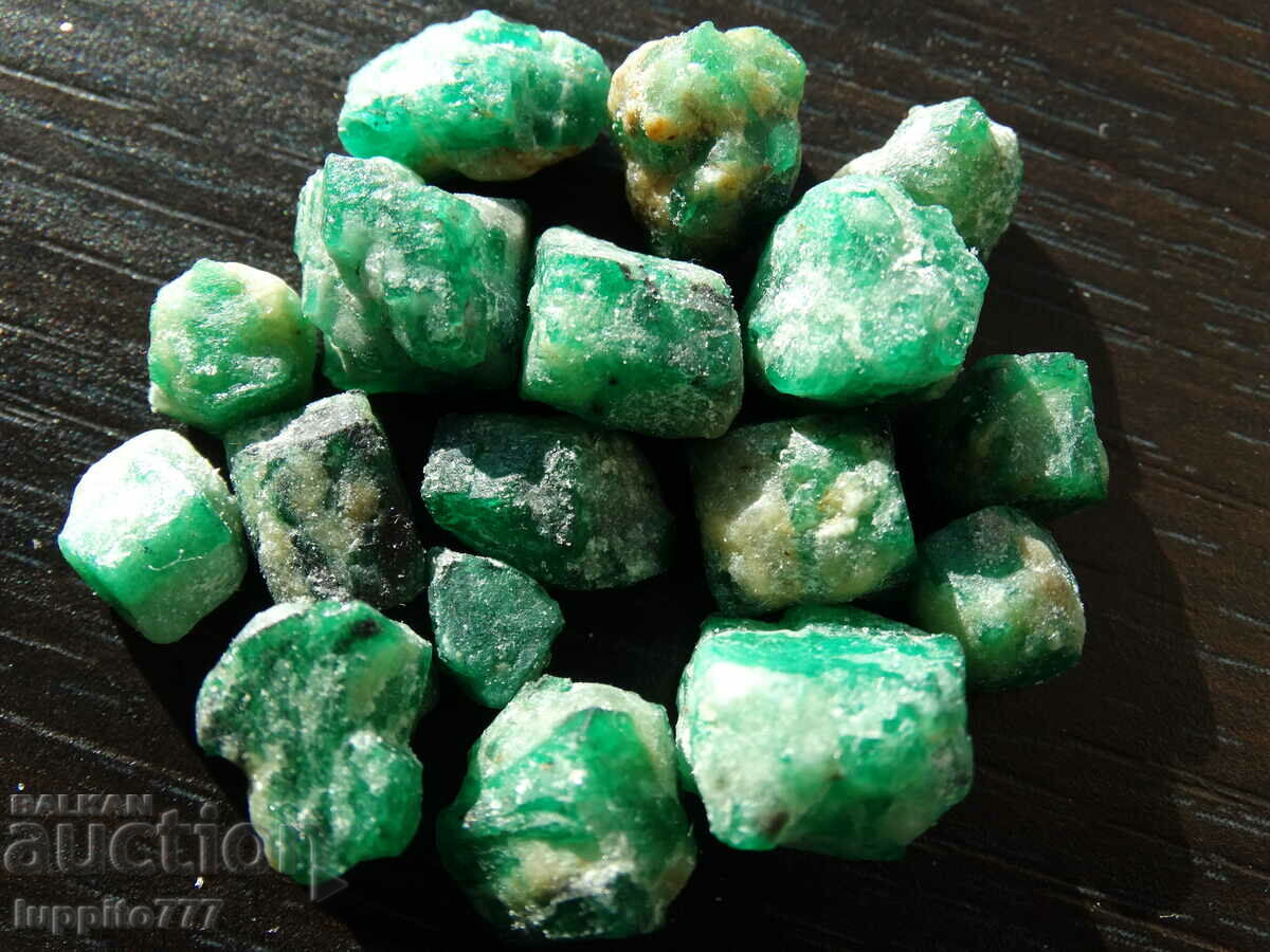 natural emerald beryl on matrix unique lot 117.05 carats with price 1225.00 BGN | € 626.33