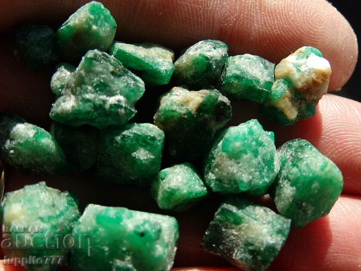 natural emerald beryl on matrix unique lot 117.05 carats - 5