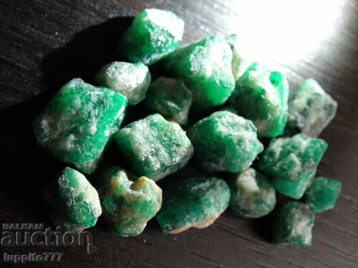 natural emerald beryl on matrix unique lot 117.05 carats - 7