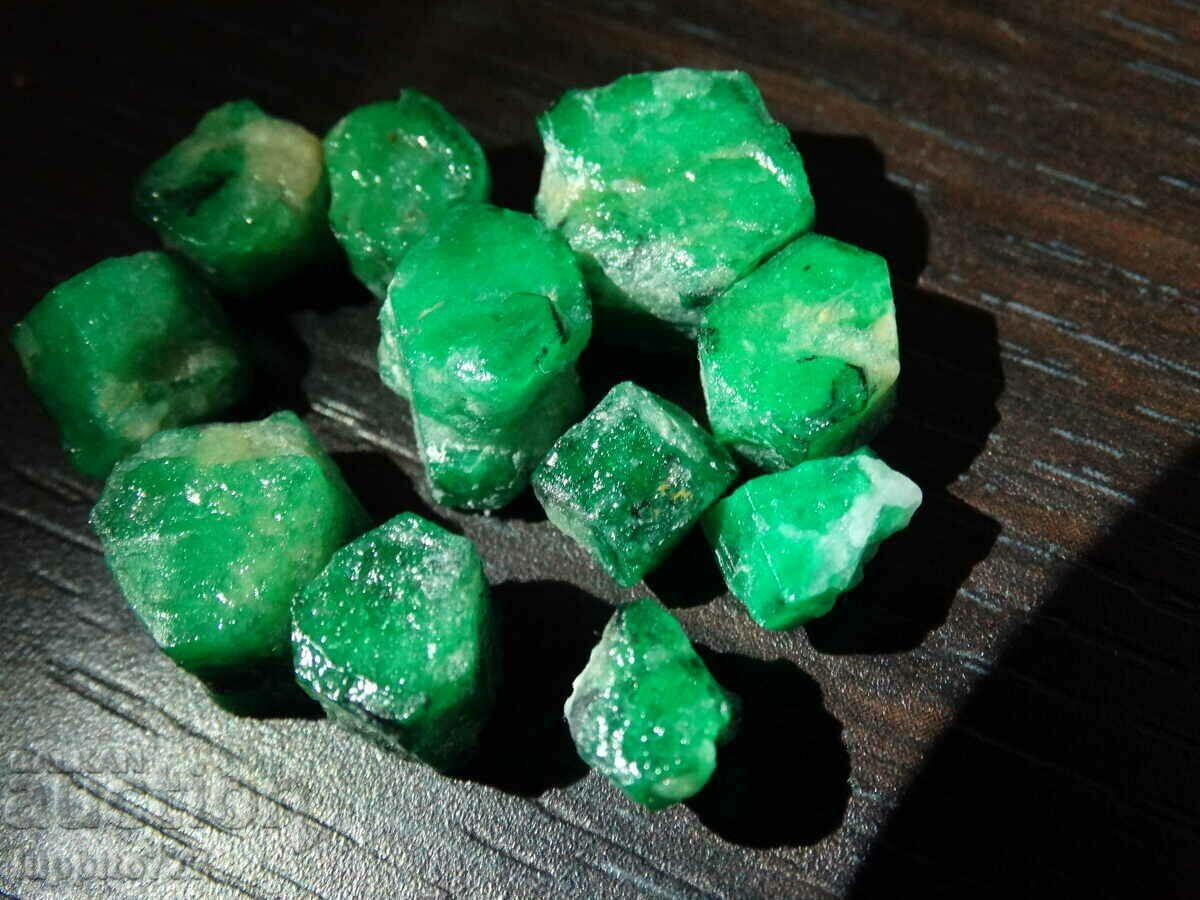 natural emerald beryl on matrix unique lot 73.10 carats with price 1345.00 BGN | € 687.69