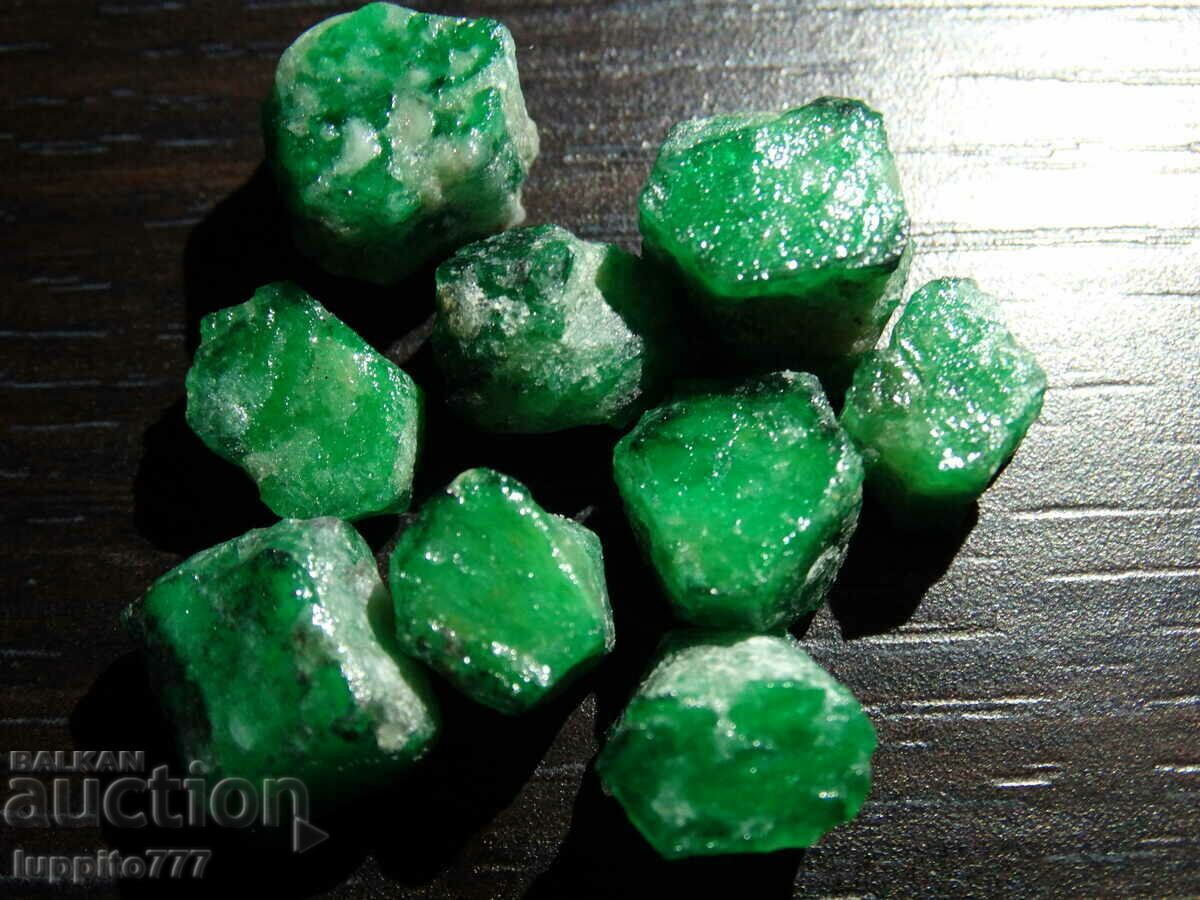 natural emerald beryl on matrix unique lot 79.75 carats
