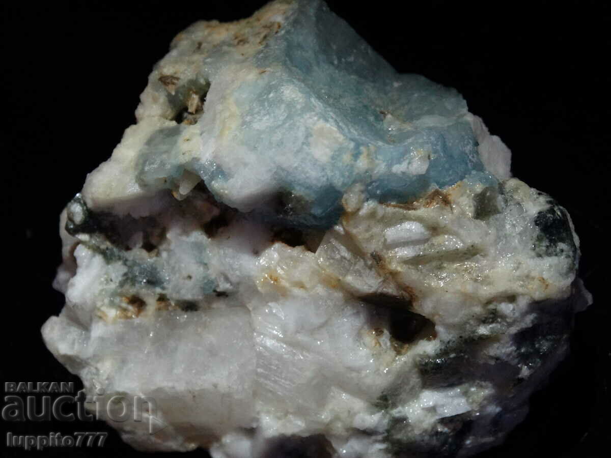 natural beryl aquamarine on matrix 543.65 carats - 5