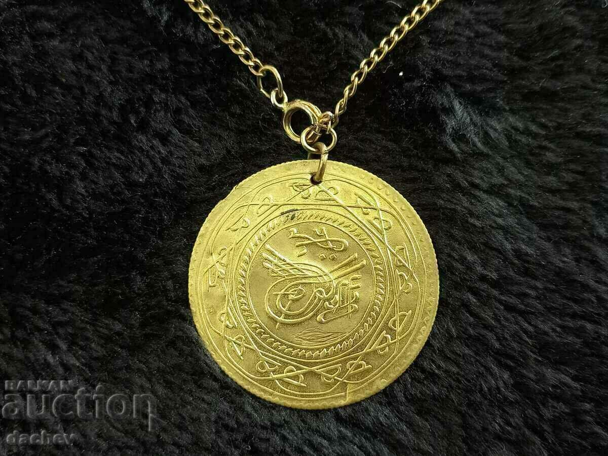 Доставка на Позлатено колие кордон с пендар фолклорен накит носия 1905г. Доставка на Позлатено колие кордон с пендар фолклорен накит носия 1905г.