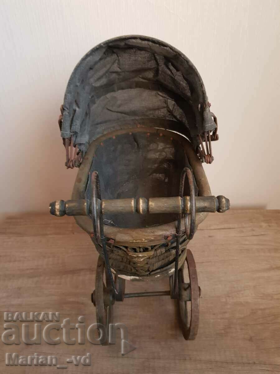 Доставка на Ретро бебешка количка за кукли Доставка на Ретро бебешка количка за кукли