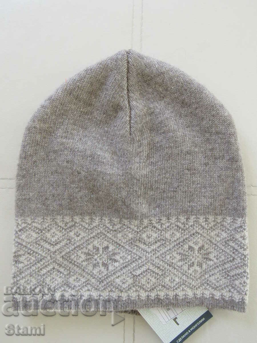 Beautiful hat with alpine pattern, 100% organic wool, Mongolia