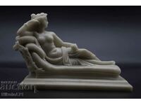 Cast Marble Nude Sculpture/Statue "Venus Victrix"