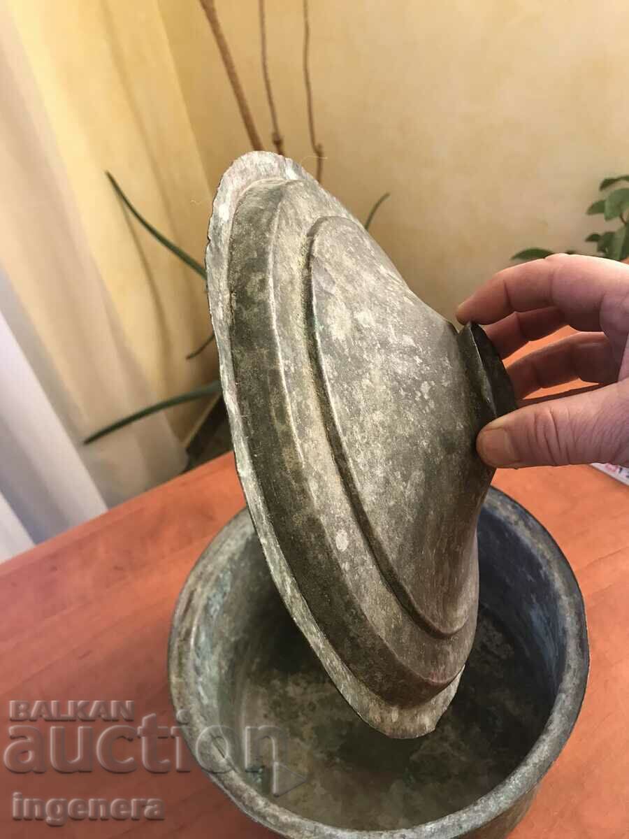 ANTIQUE DEEP AND HUGE COPPER POT POT - 6 ANTIQUE DEEP AND HUGE COPPER POT POT - 6