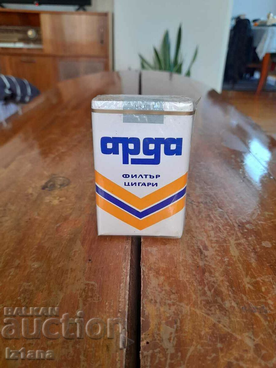 An old box of Arda cigarettes