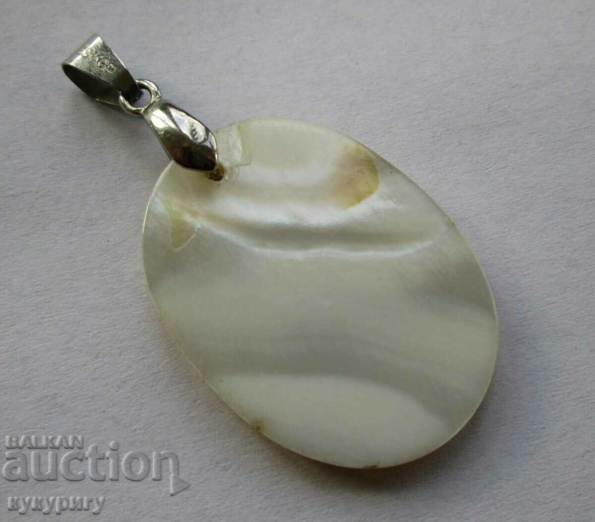 Auction Women's Mother of Pearl Angel Pendant Necklace Pendant Auction Women's Mother of Pearl Angel Pendant Necklace Pendant