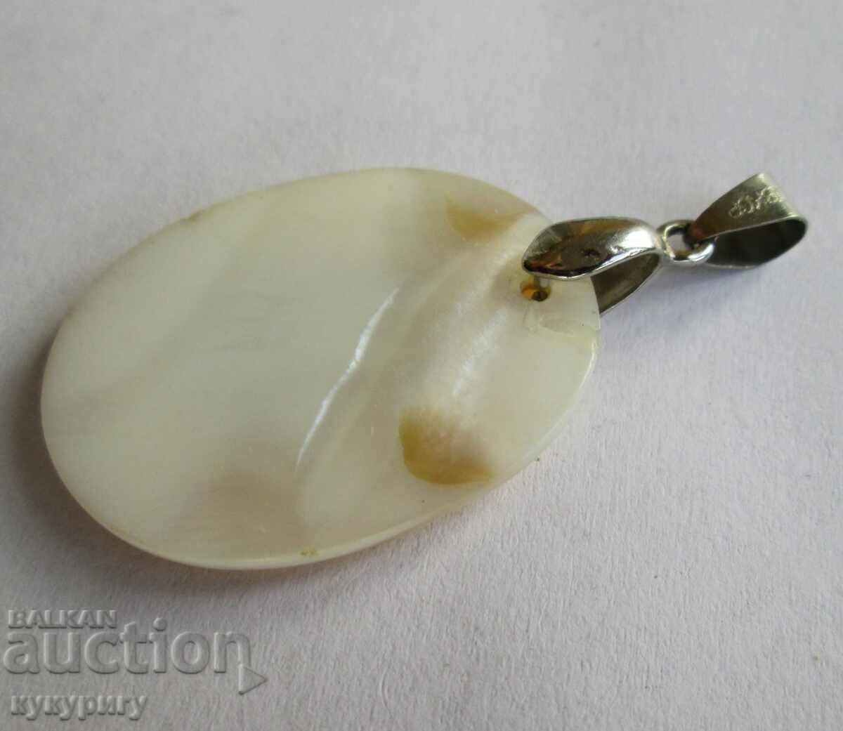 Delivery of Women's Mother of Pearl Angel Pendant Necklace Pendant Delivery of Women's Mother of Pearl Angel Pendant Necklace Pendant